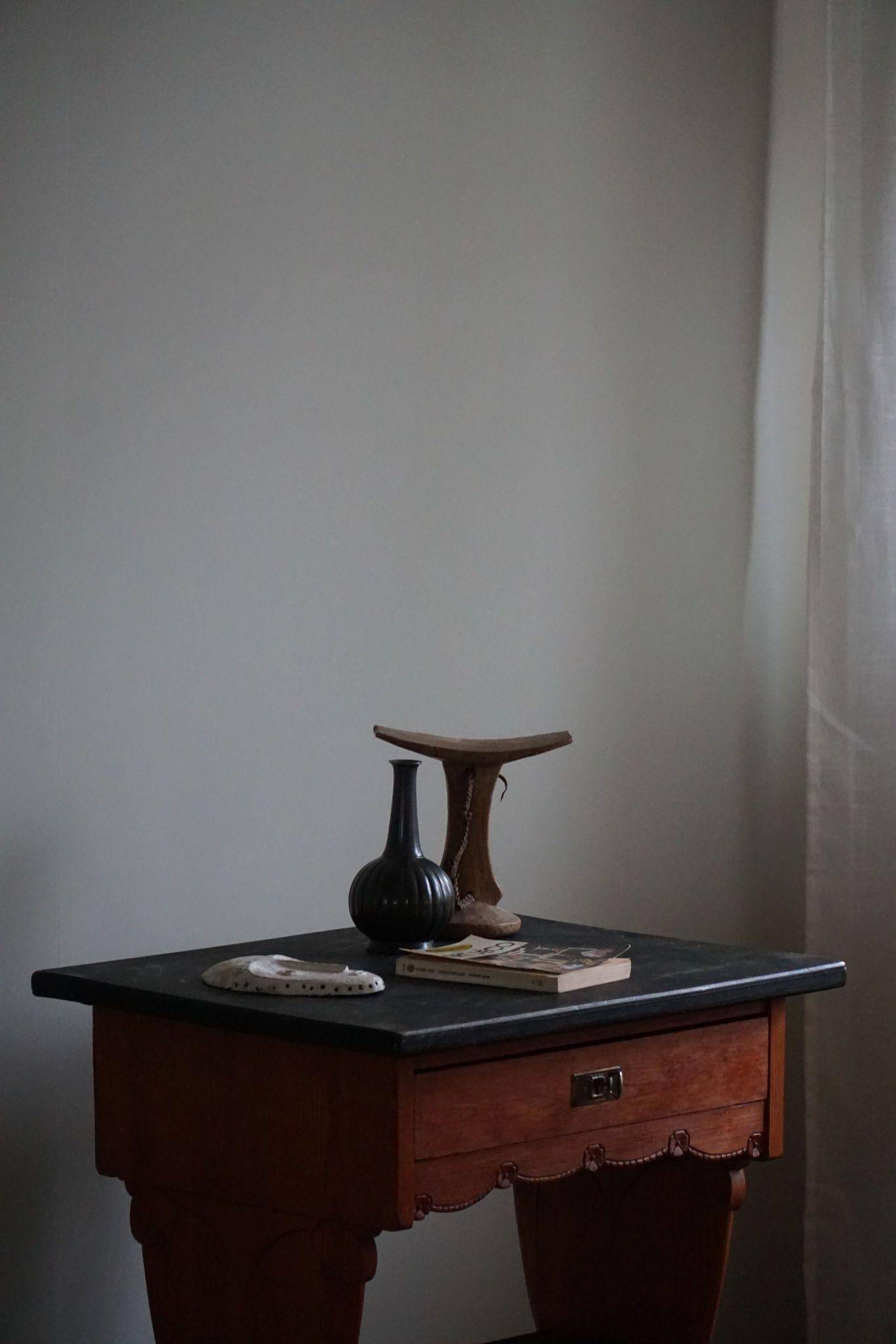 Swedish Gustavian 19th-century bureau / side table, handcrafted and antique