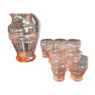 Service pour 4 personnes - Art déco - Verre ou 1/2 cristal rose soufflé et taillé