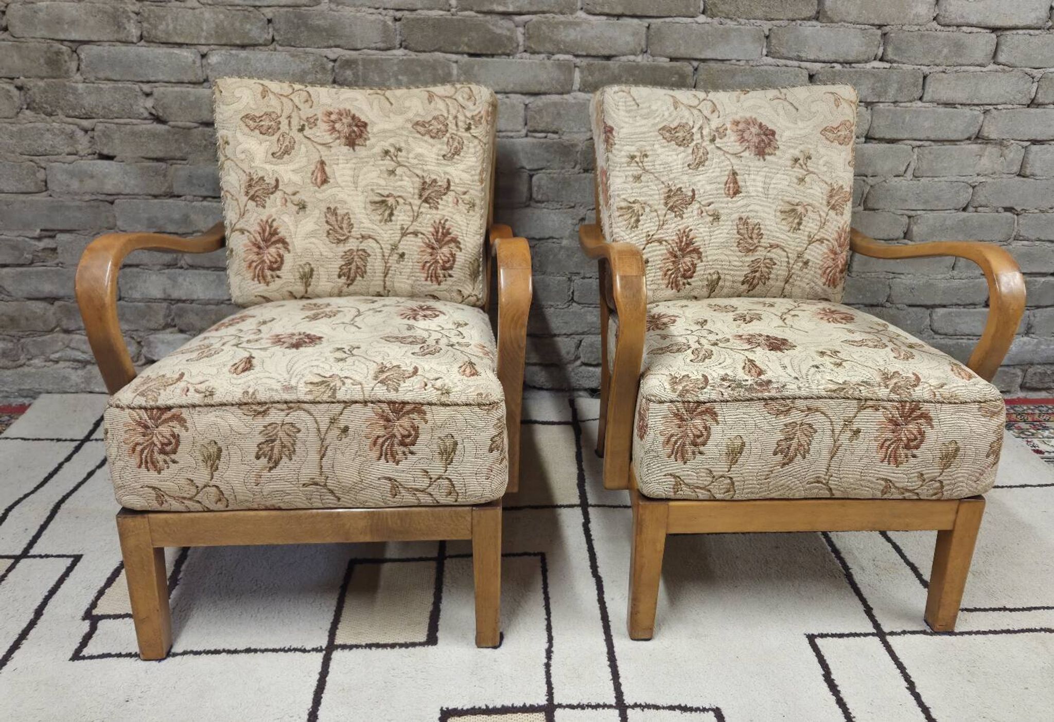Pair of vintage Scandinavian armchairs from the 60s-70s.