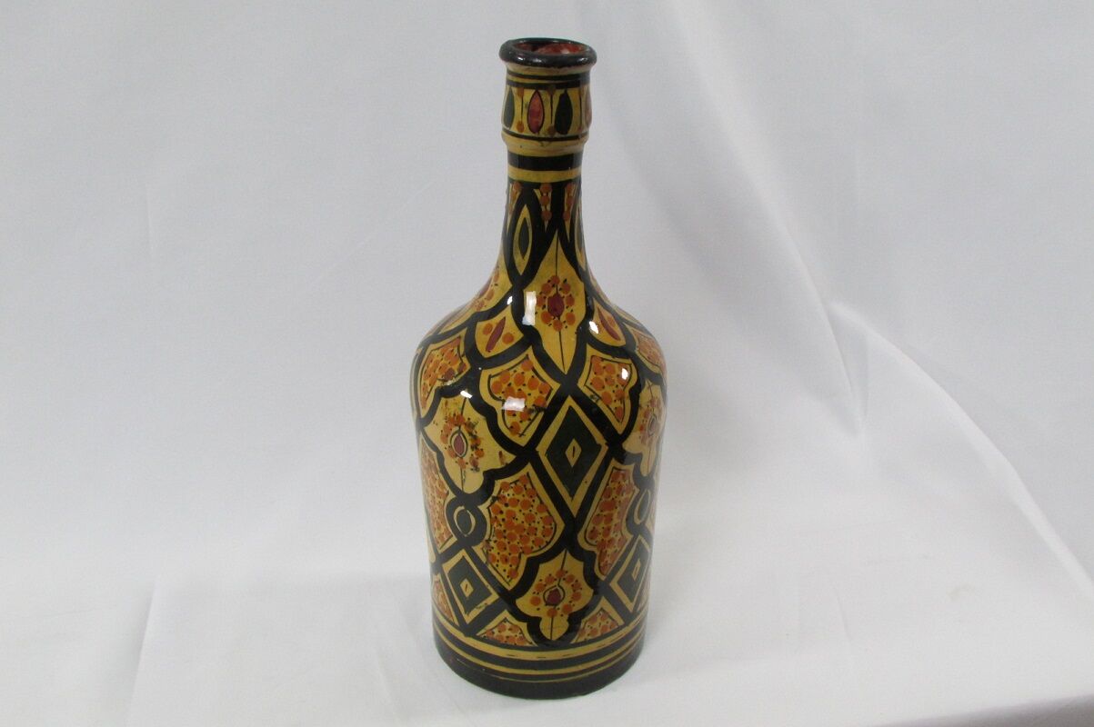 Moroccan enamelled terracotta bottle: Safi