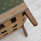 Canapé danois 3 places des années 1950, tissu en laine d'ameublement vert/beige, bois de chêne.