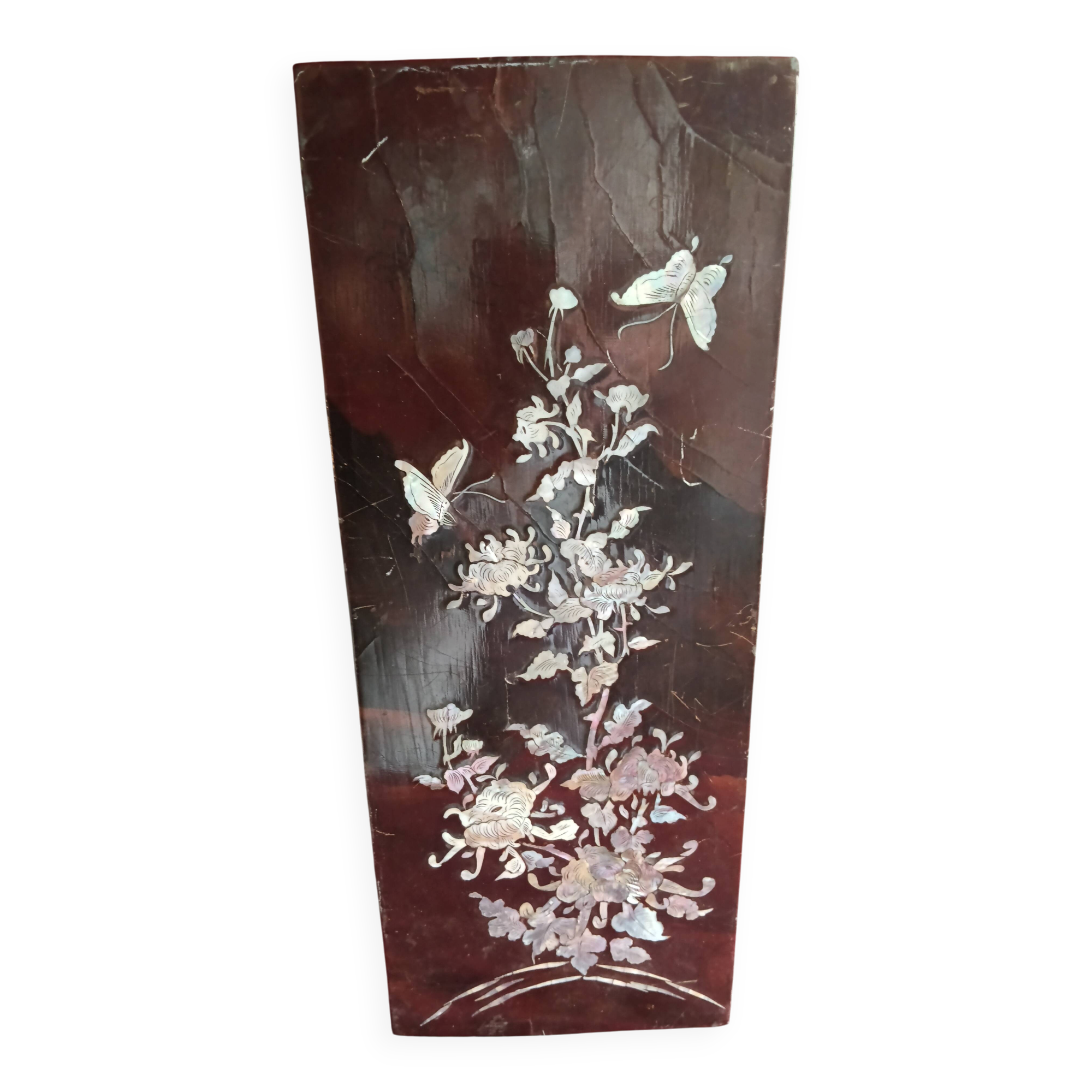 Ancient asian lacquered panel with mother-of-pearl inlay