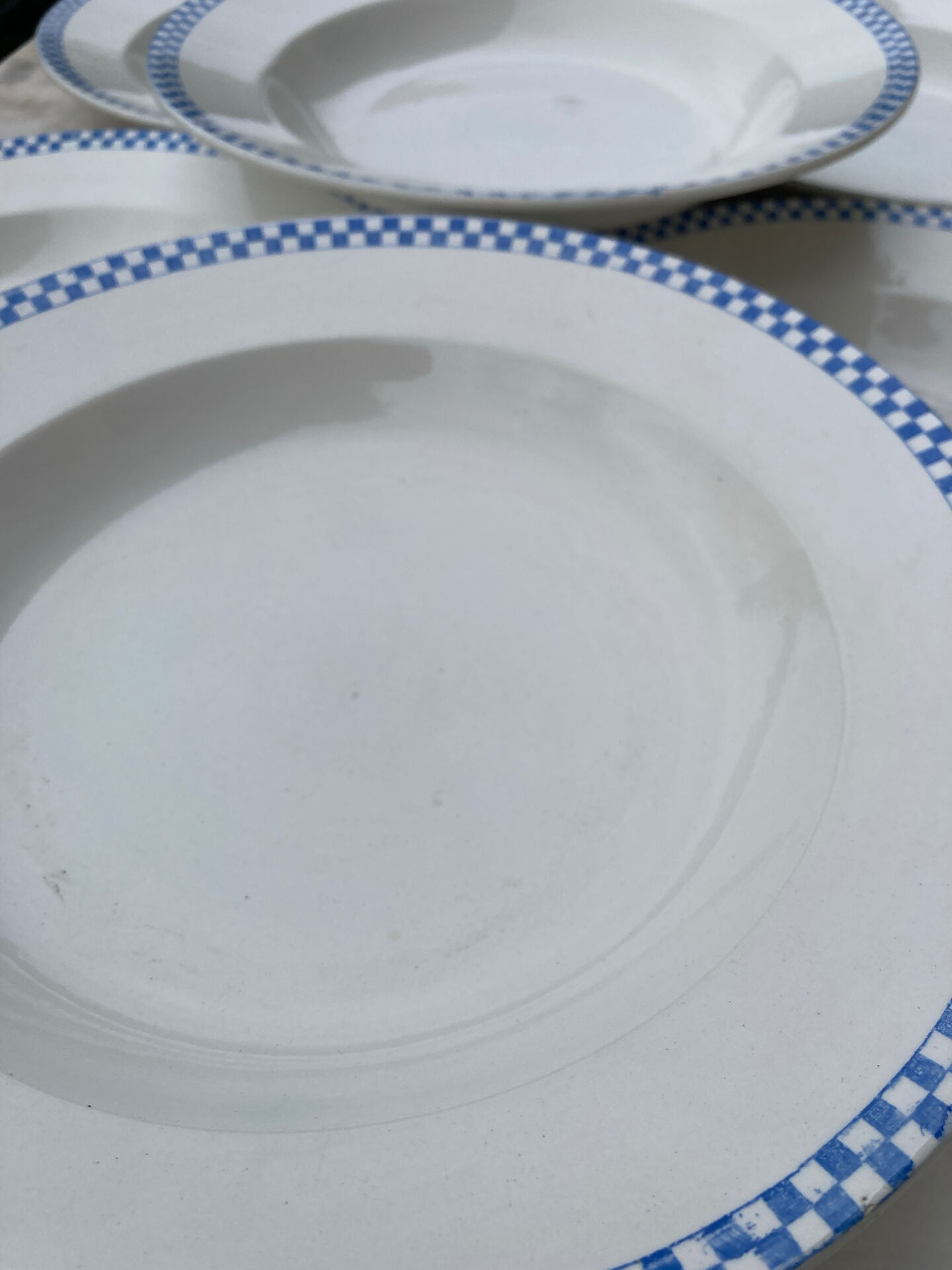 Opaque blue checkered plates Sarreguemines