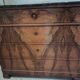 Commode en ronce de noyer
