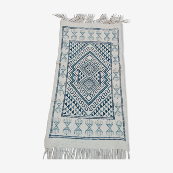 Traditional handmade white and blue mergoum carpet 93x49cm