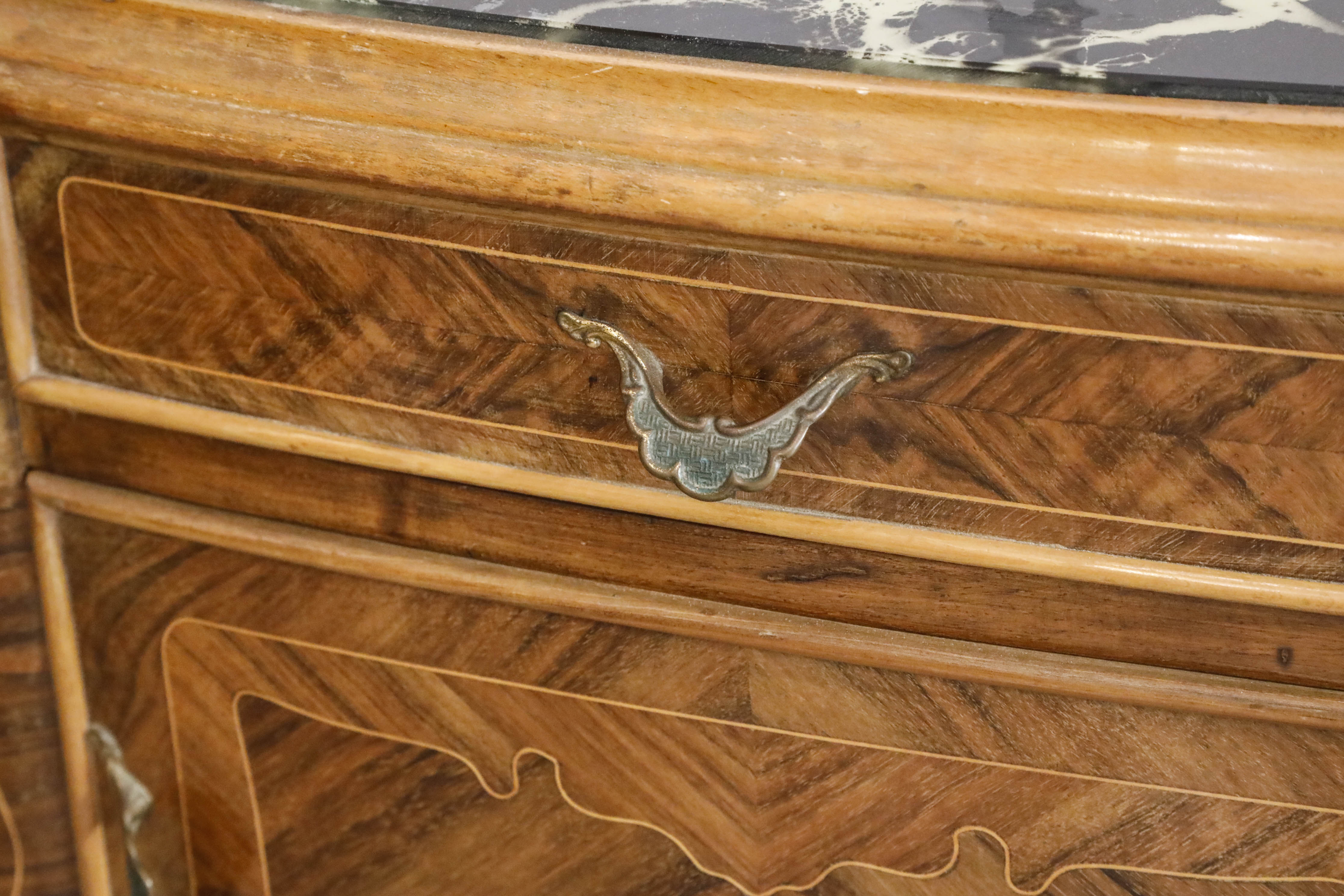 Italy hairdressing set and bedside 1940