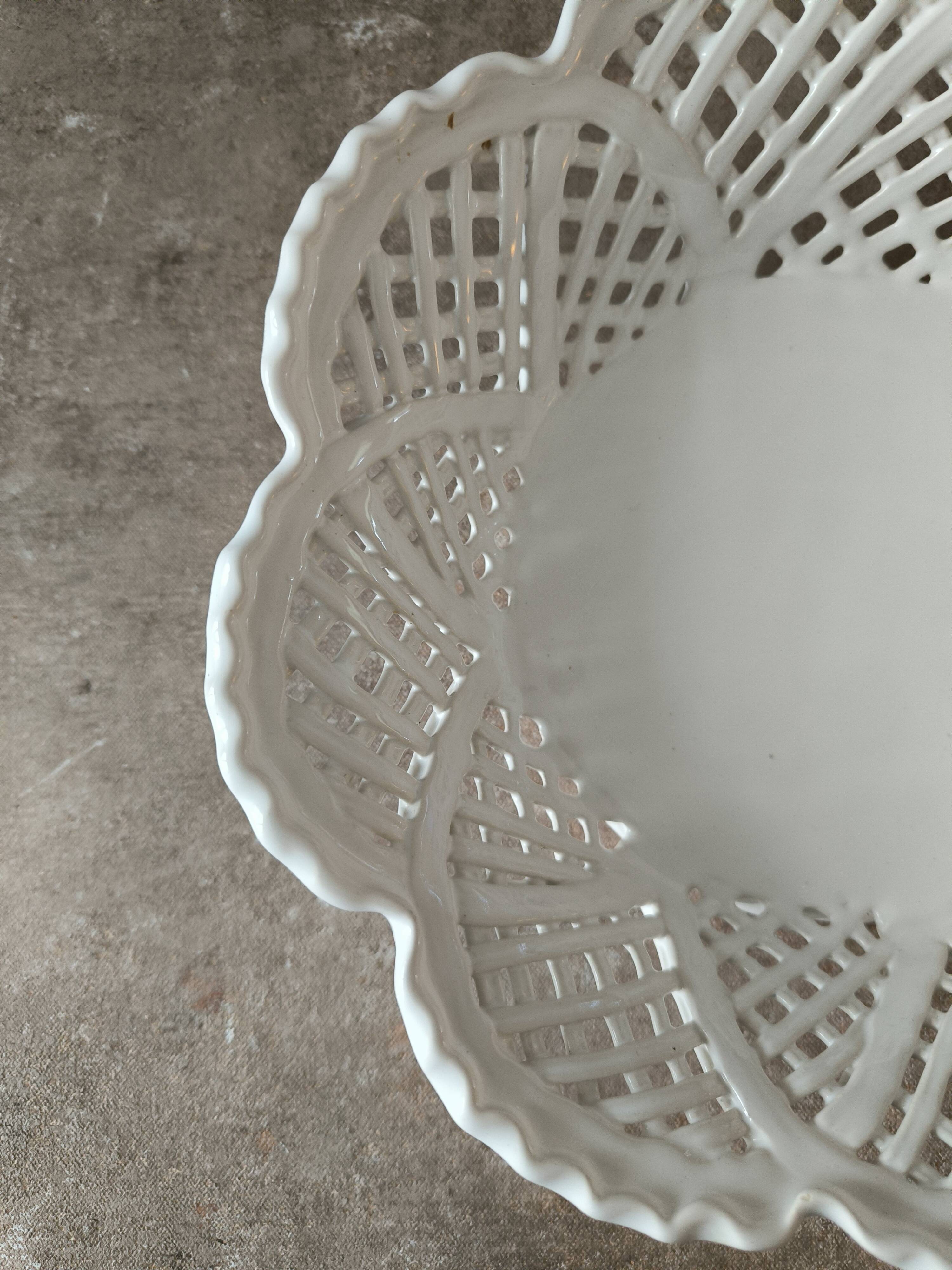 Ceramic basket