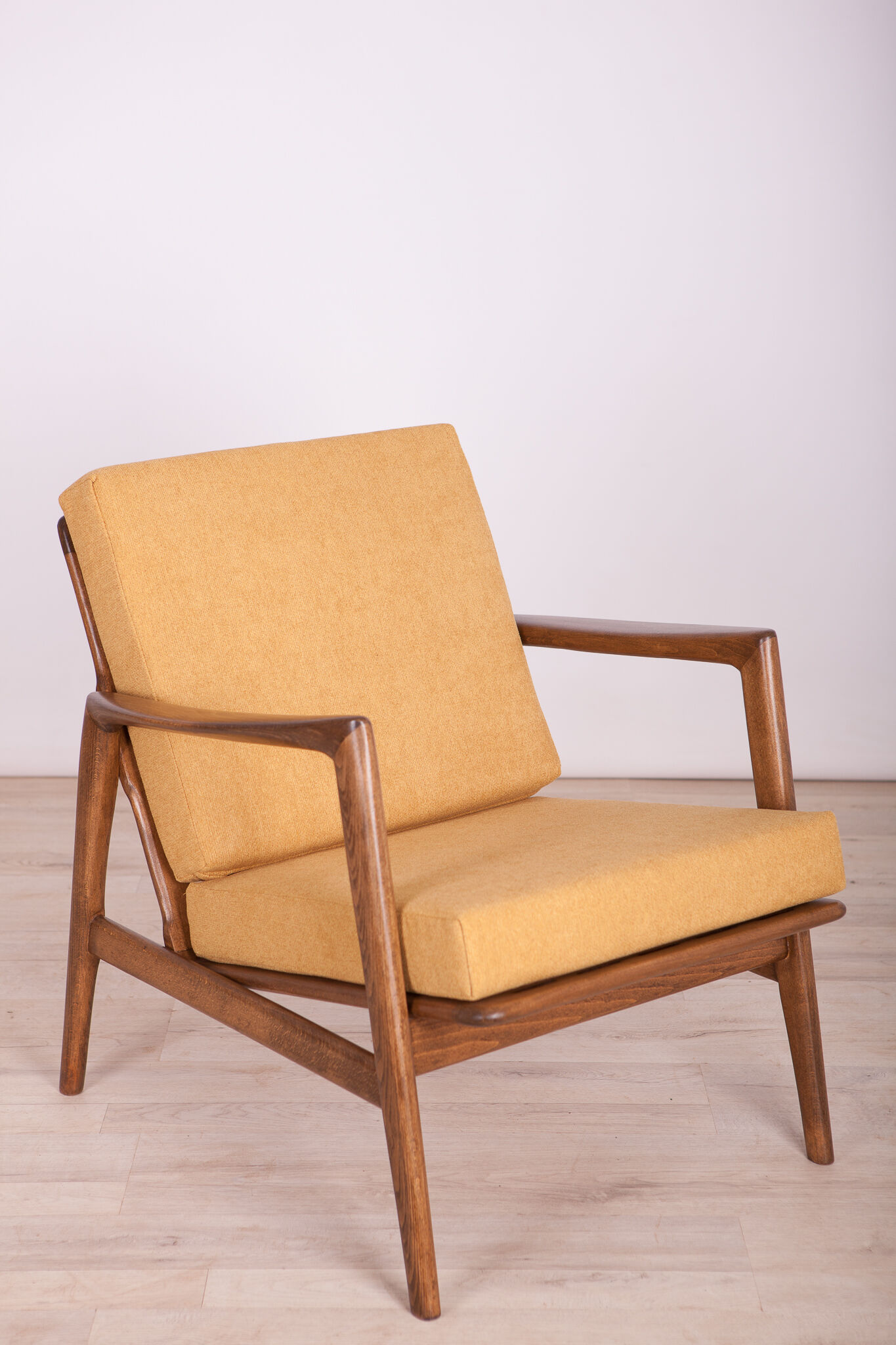 Armchairs 300-139 by Swarzędzka Factory, 1960