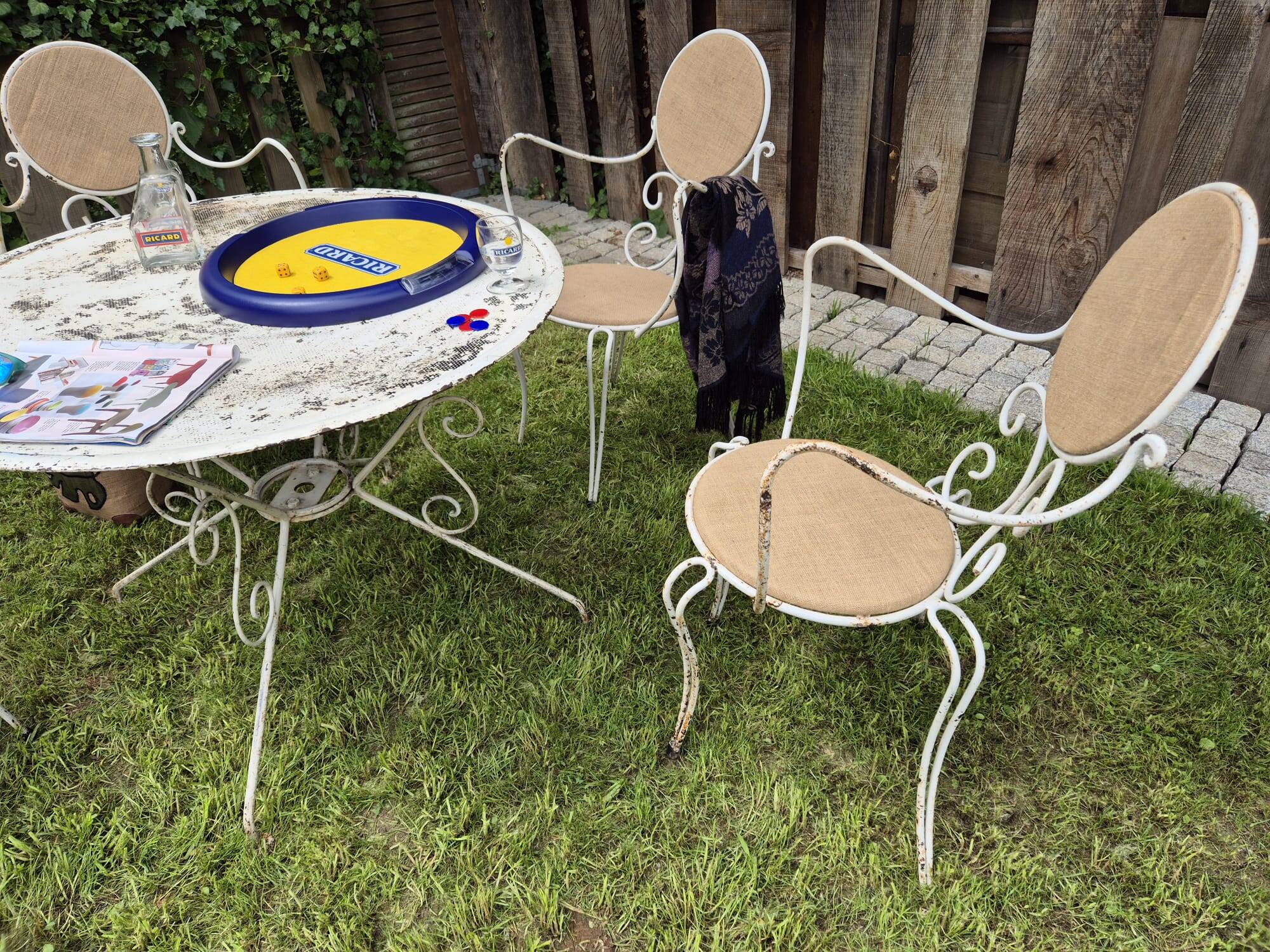 Salon de jardin en fer forgé