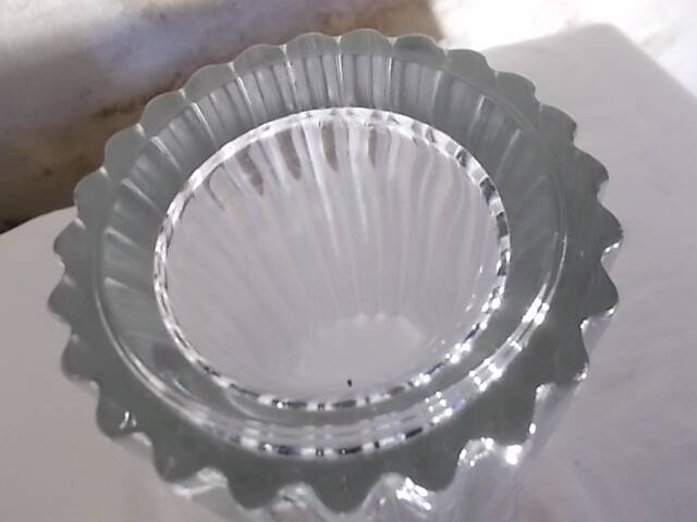 Transparent glass vase