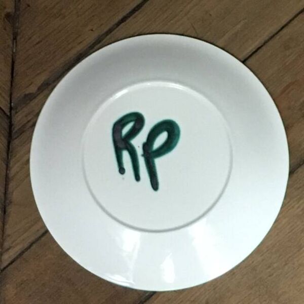 Assiette vintage en céramique signée Robert Picault Vallauris