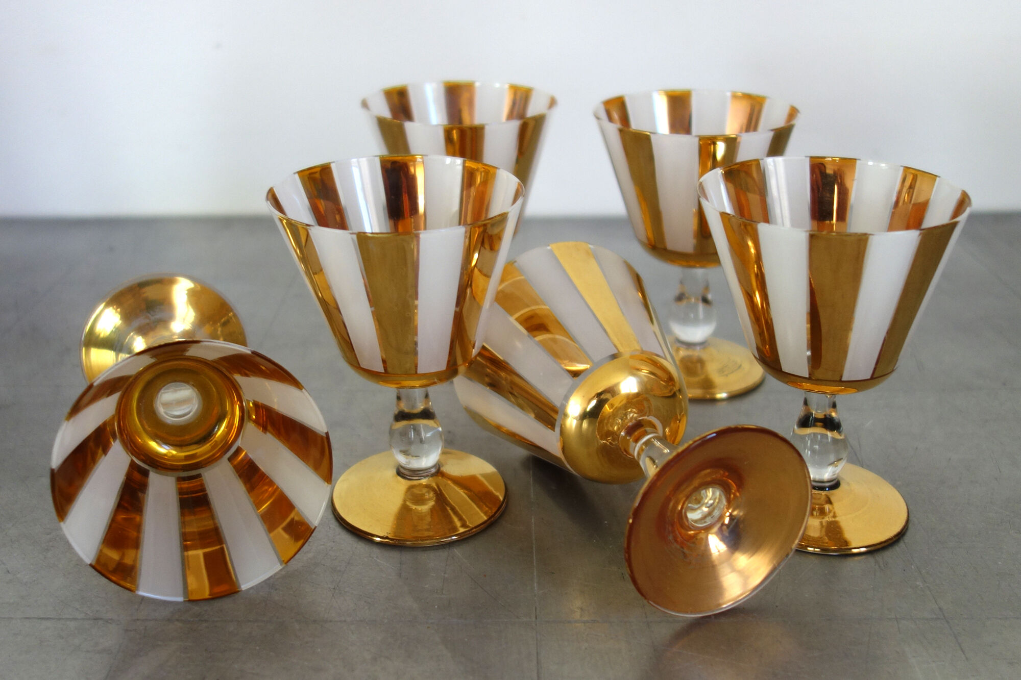 Vintage aperitif liqueur service