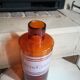 Lot de trois flacons de pharmacie