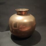 Golden brass spherical vase – Indian craftsmanship – 1980s
