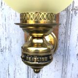 Marine wall light