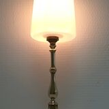 Lampe verre opalin laiton massif années 60