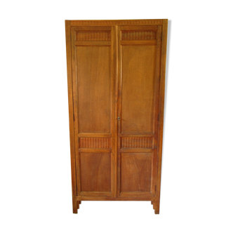 Armoire parisienne