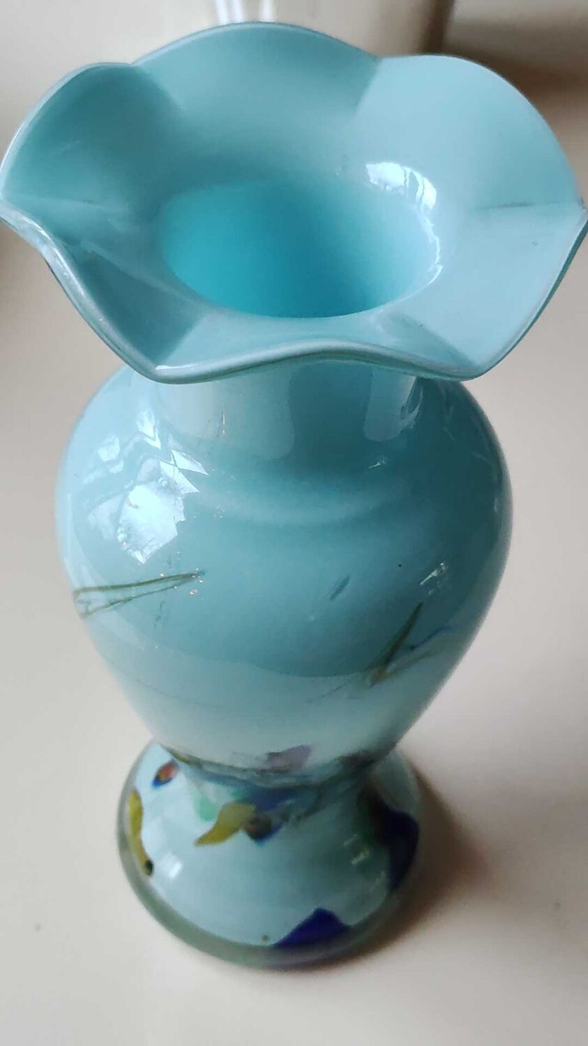 Murano vase in blown Art glass, marbling inclusions, scrolls. High 20 cm