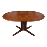 Baumann oval table in solid teak