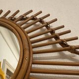 Miroir en rotin vintage en forme de guitare
