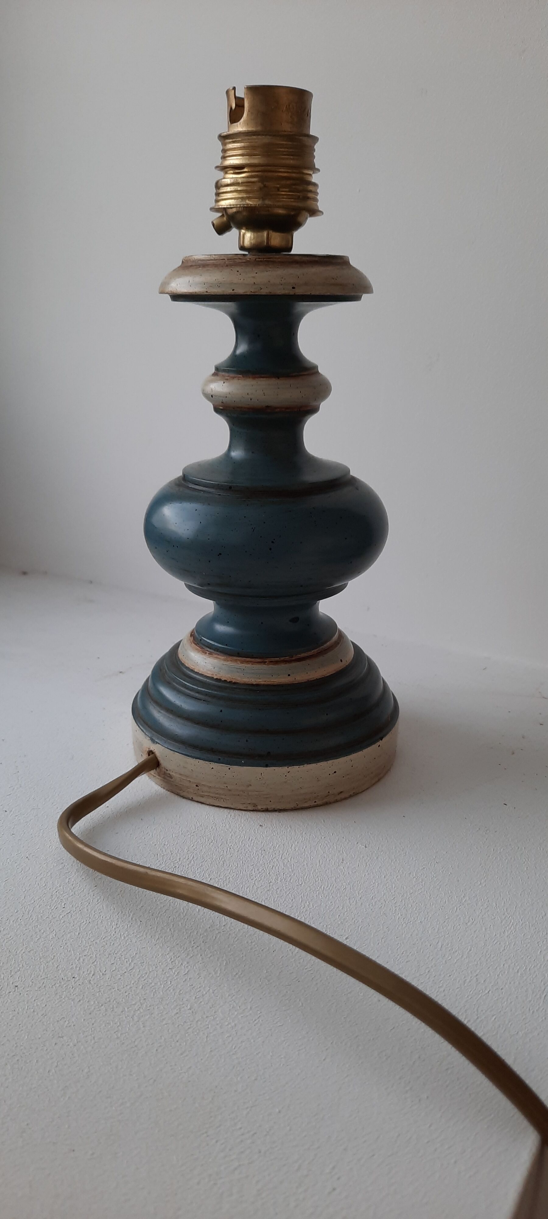 Blue and beige lamp stand