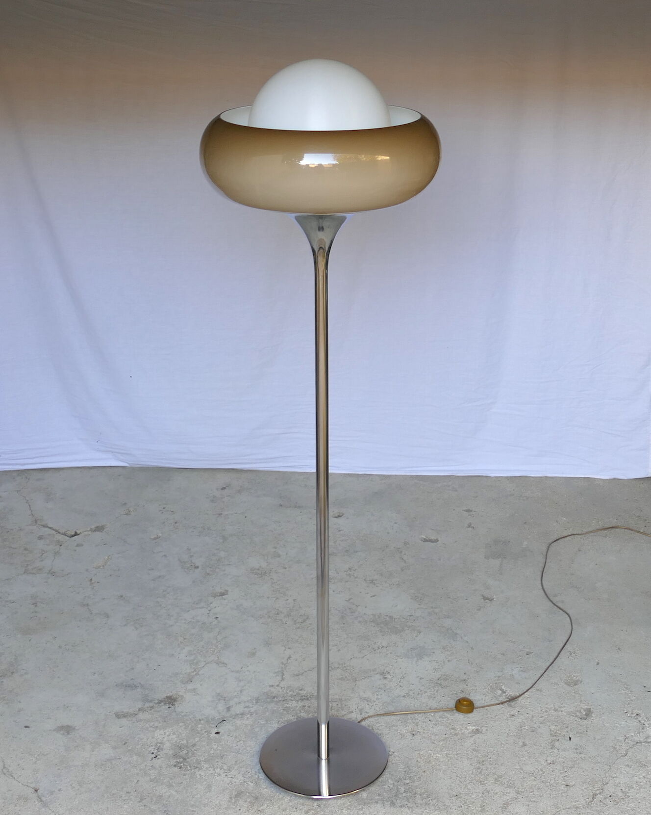 Floor lamp Harvey Guzzini 1960