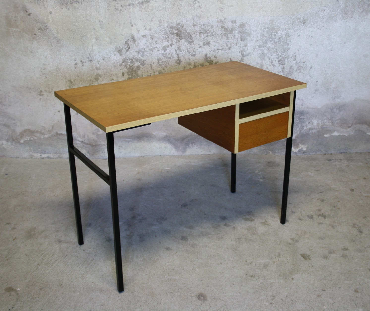 Vintage modernist office