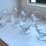 Set of 8 champagne glasses in crystal engraved 50s