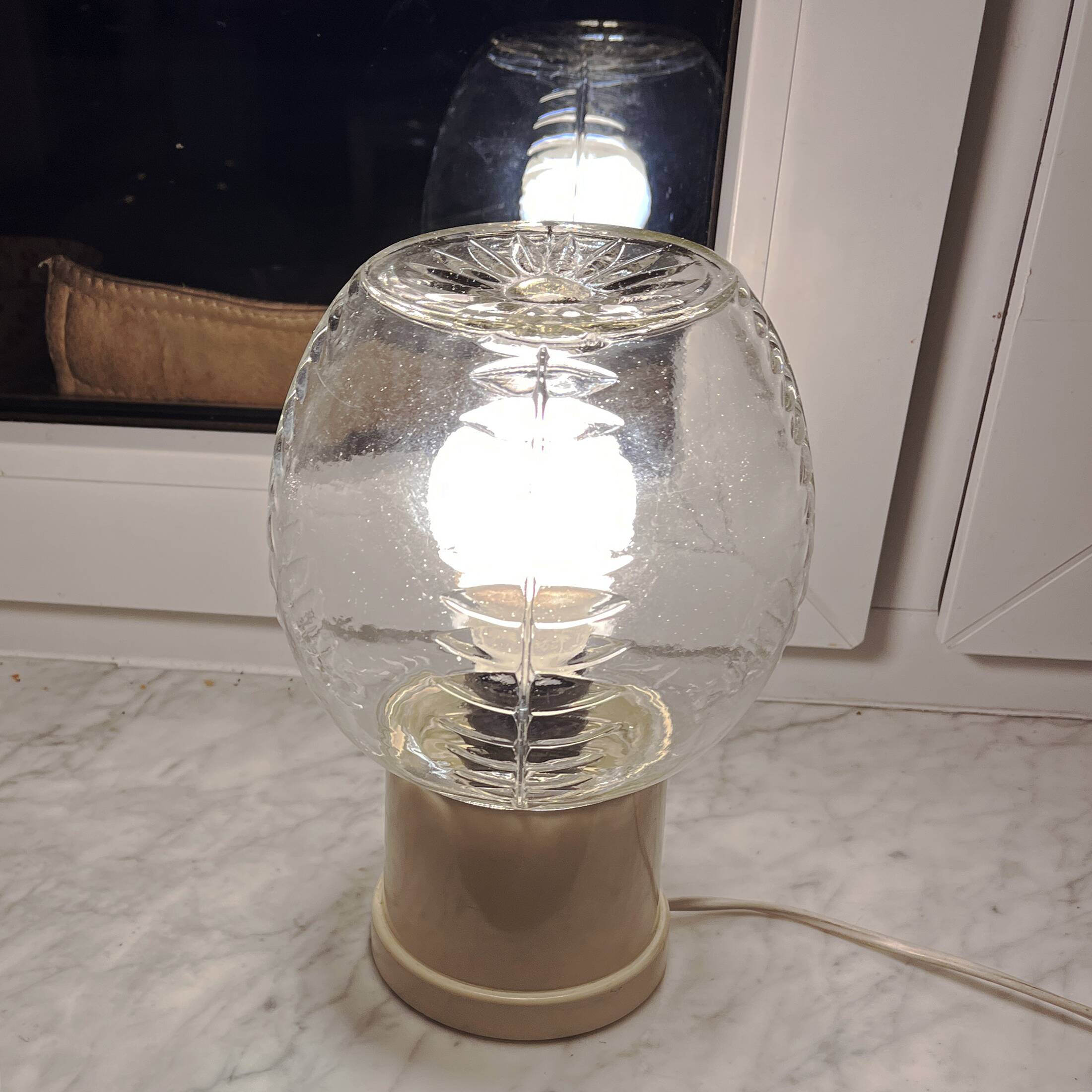 Modernist bedside lamp, Massive Belgium, 1970s.