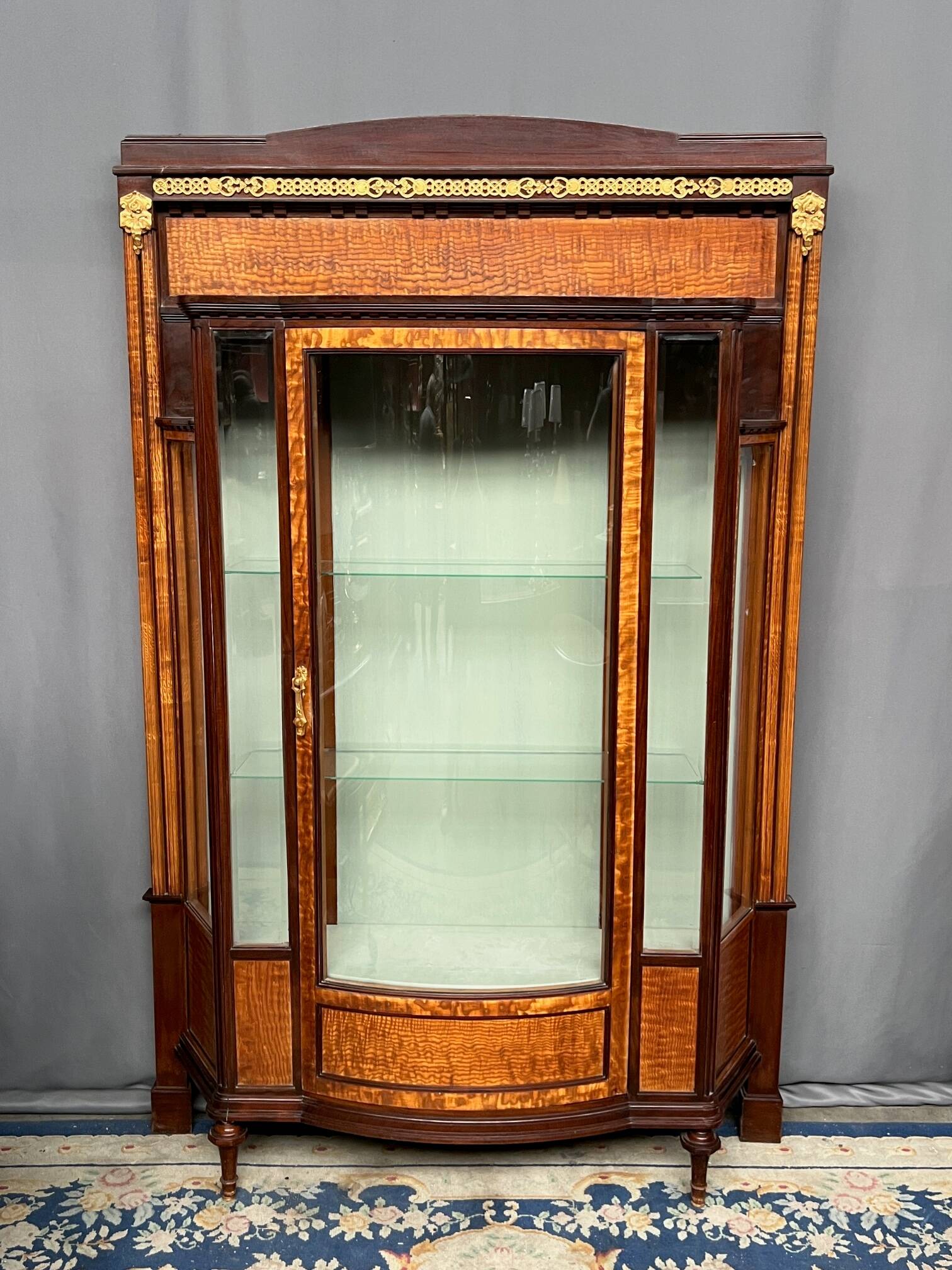 Maurice Dufrêne-Élysée. Art Deco window display.