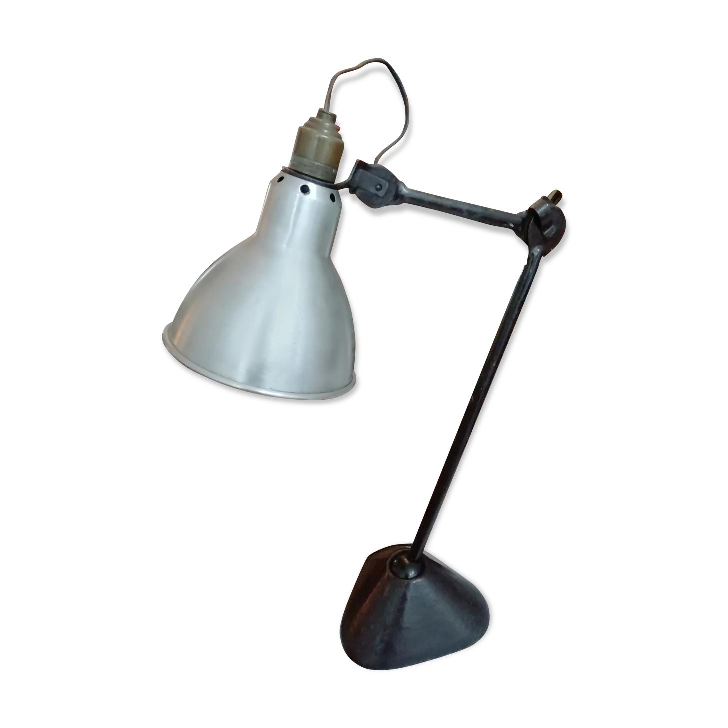 Old-housed greasy lamp