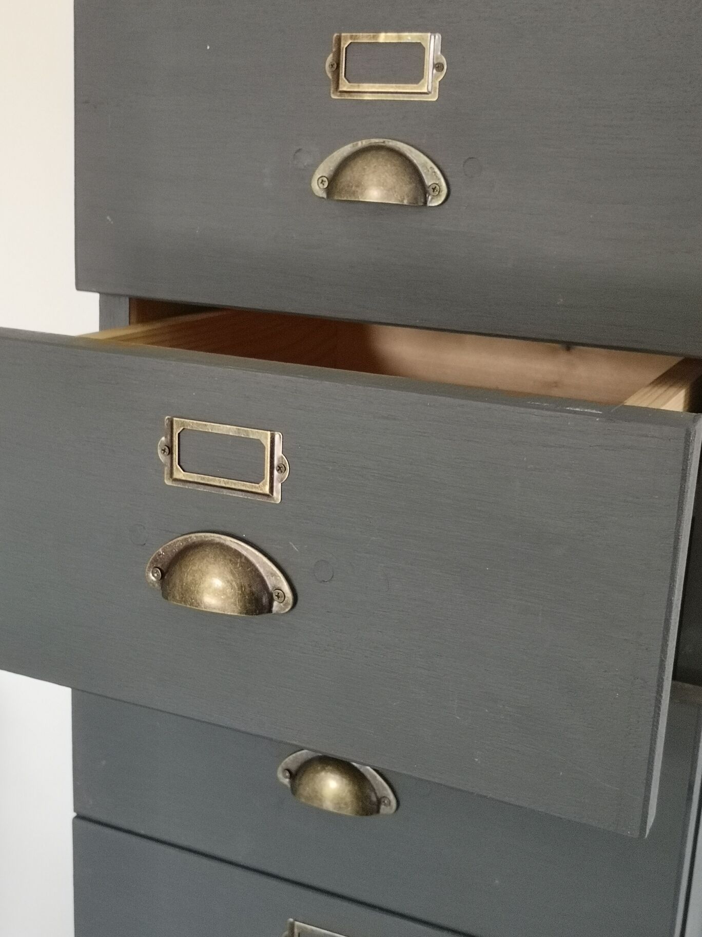 Furniture of trade 8 drawers