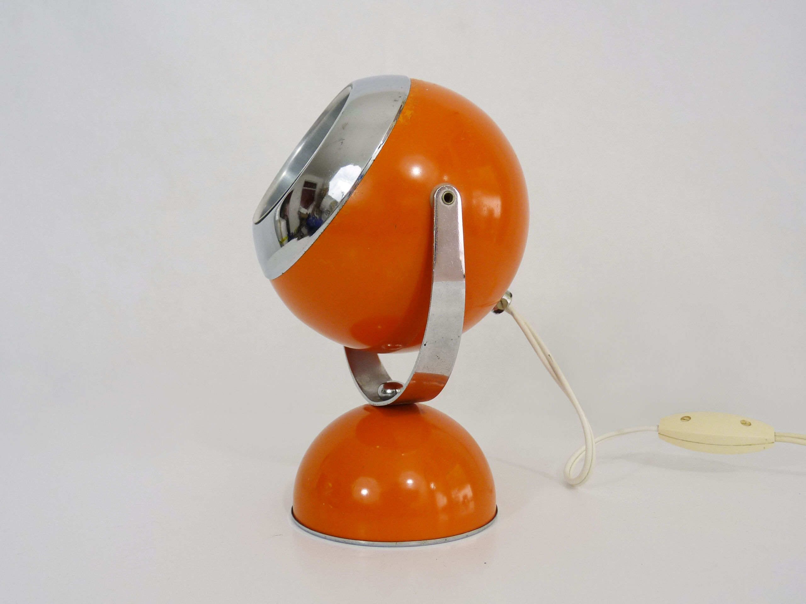 Lampe de bureau vintage eyeball orange, globe orientable. Année 60 70