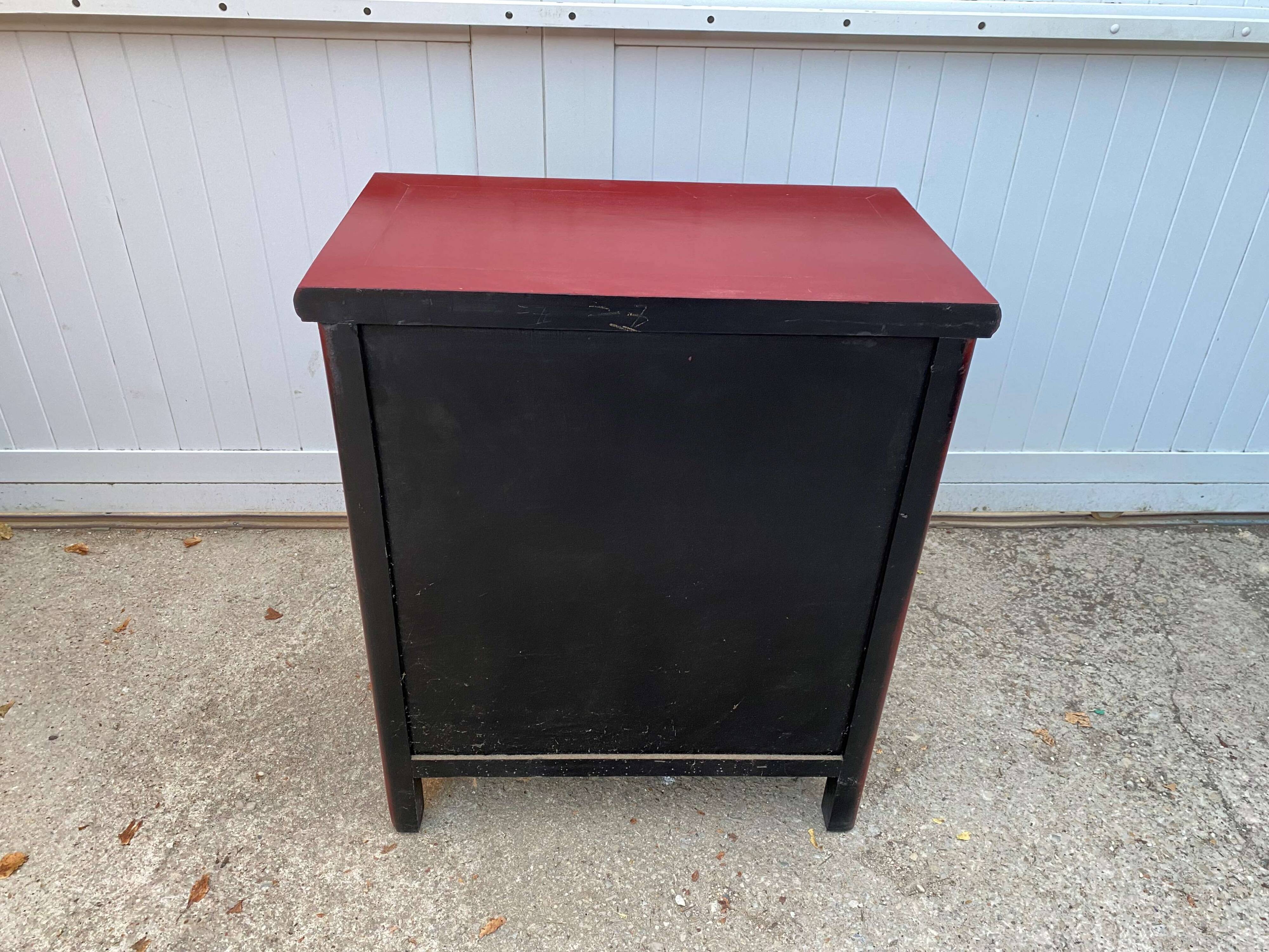 Red storage unit with 2 doors in solid wood, Chinese style, 1950