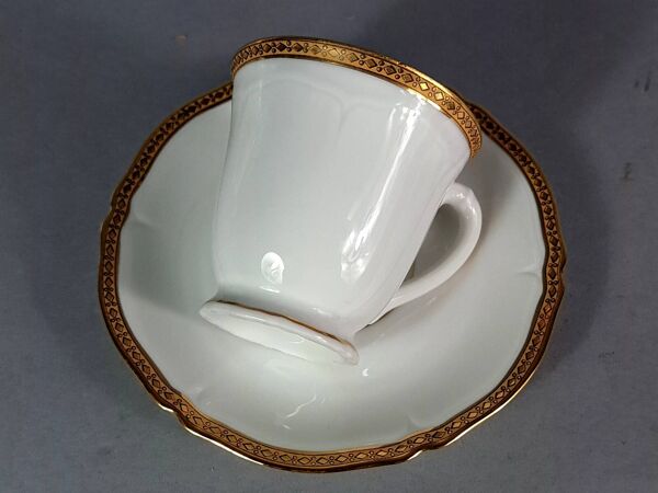 Service café complet 6 personnes porcelaine lotiforme Giraud Limoges C749