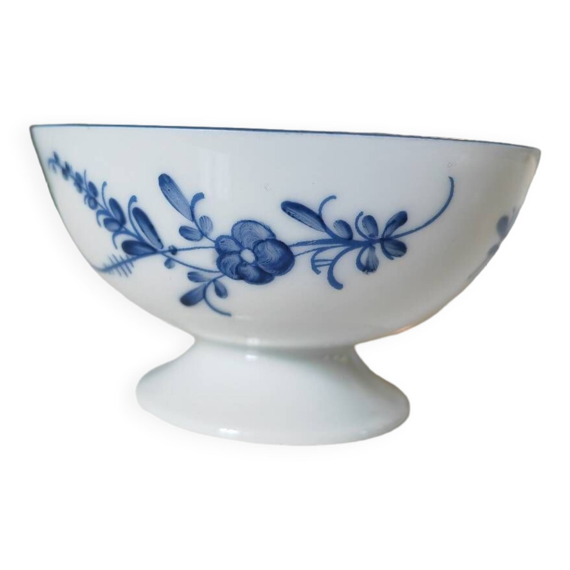Chantilly porcelain bowl
