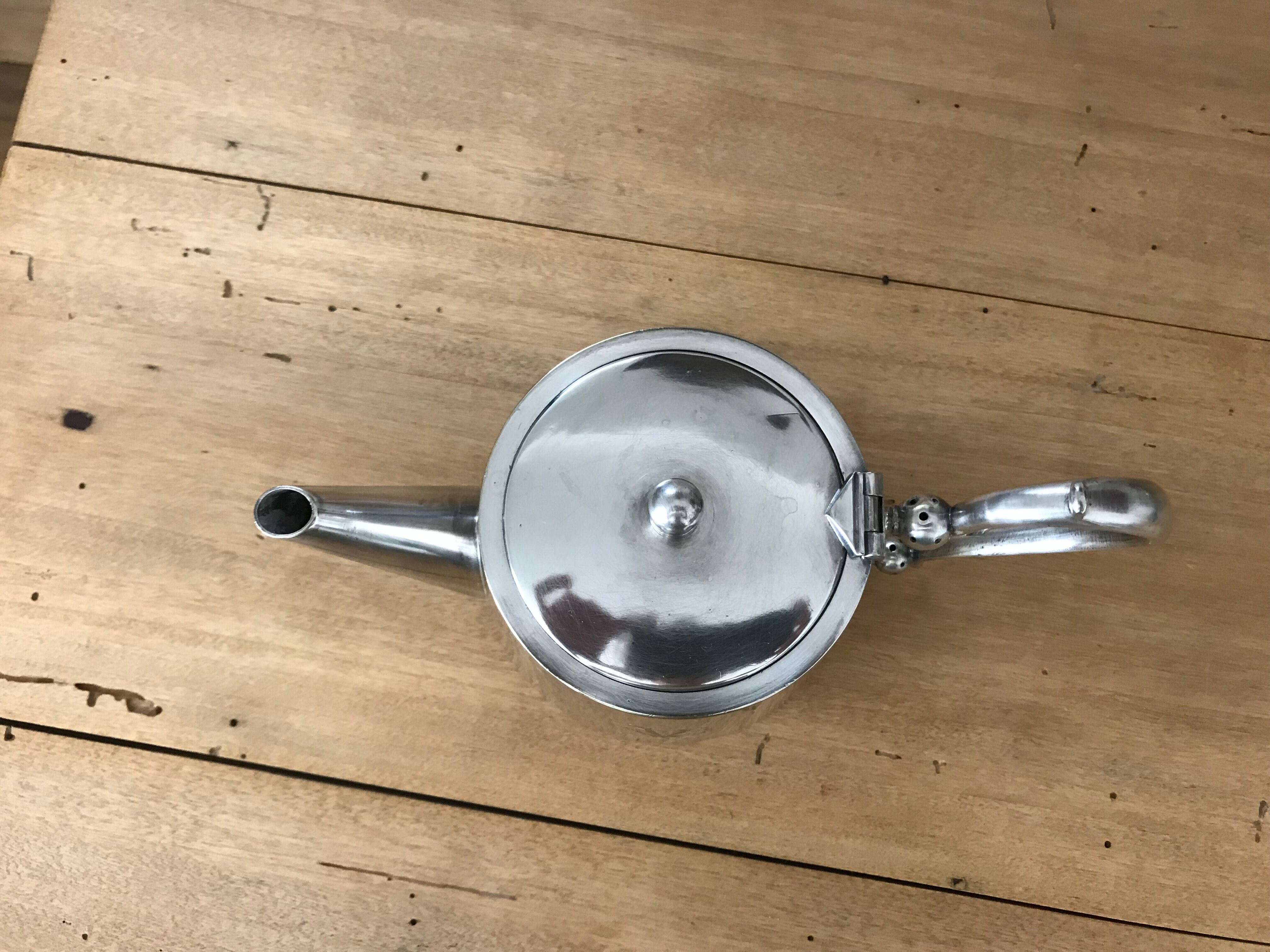 Theapot in silver metal E. nother