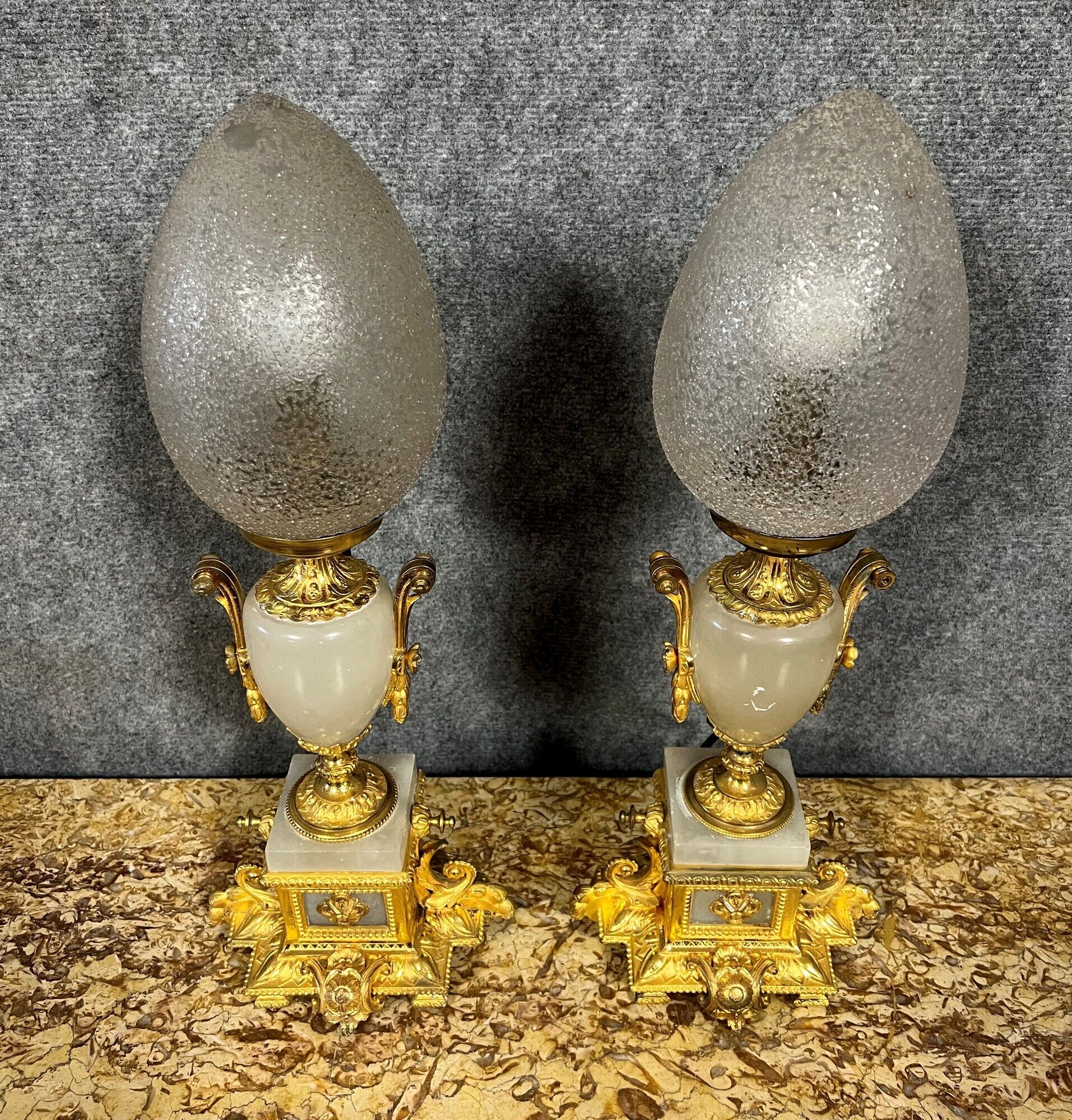 Superb pair of lamps from the Napoleon III era in albatre and gilded bronze circa 1880