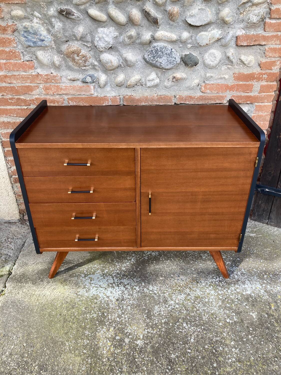 Vintage chest of drawers