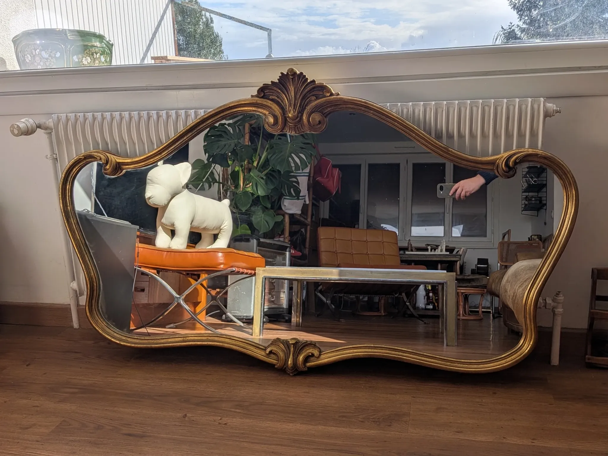 Large golden mirror in vintage Louis XV rocaille style, 144 cm