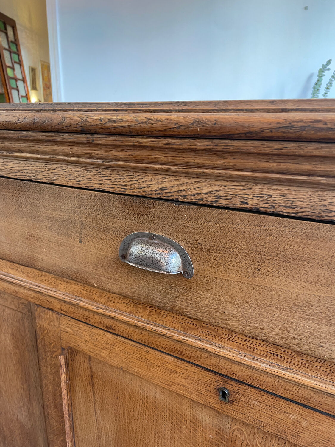 Comptoir d'exposition d'antiquités