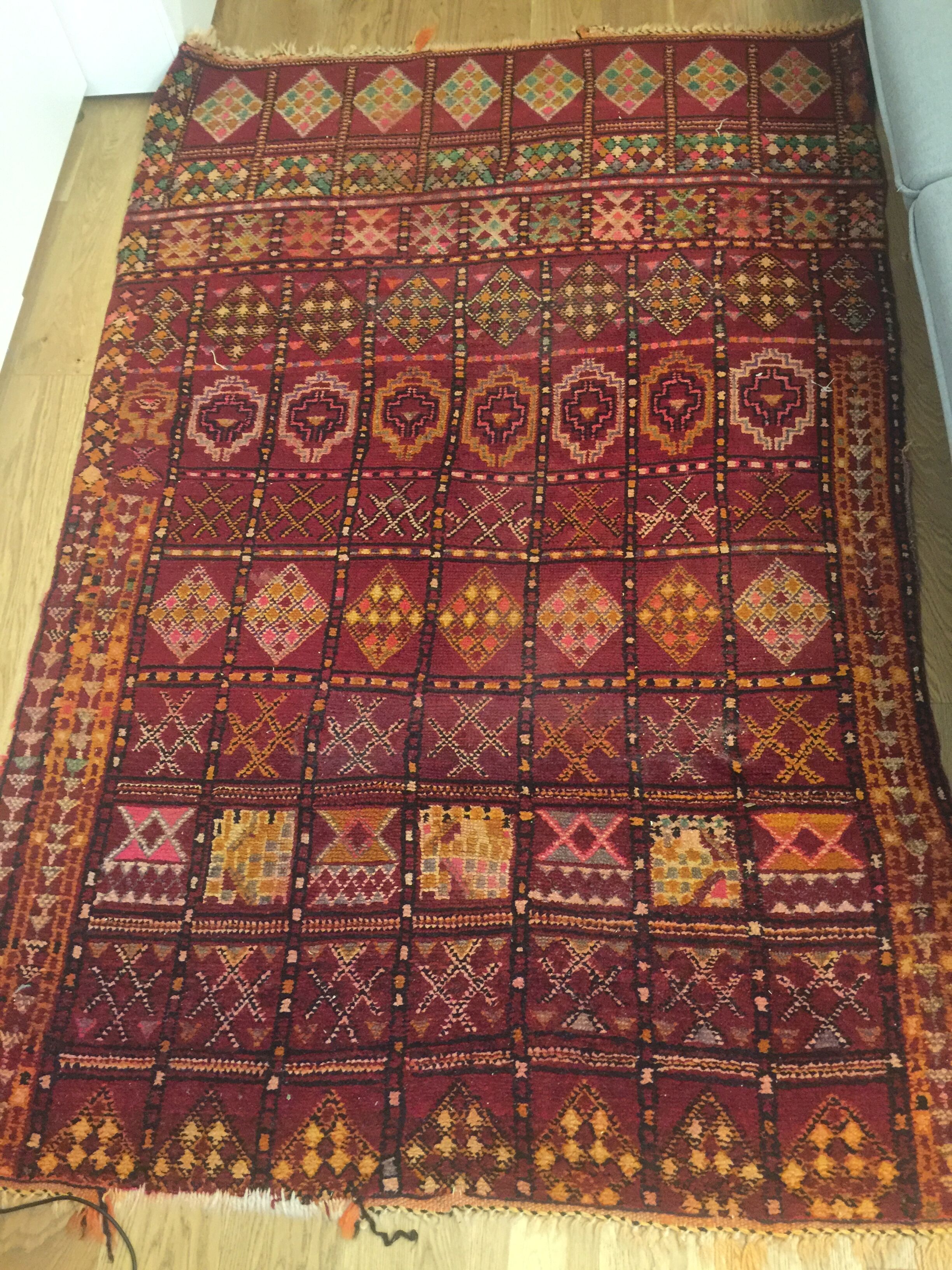 Moroccan carpet fobrication artisanal