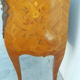 Louis XV chest of drawers in rosewood marquetry