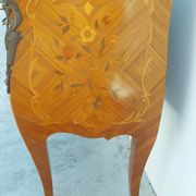 Louis XV chest of drawers in rosewood marquetry
