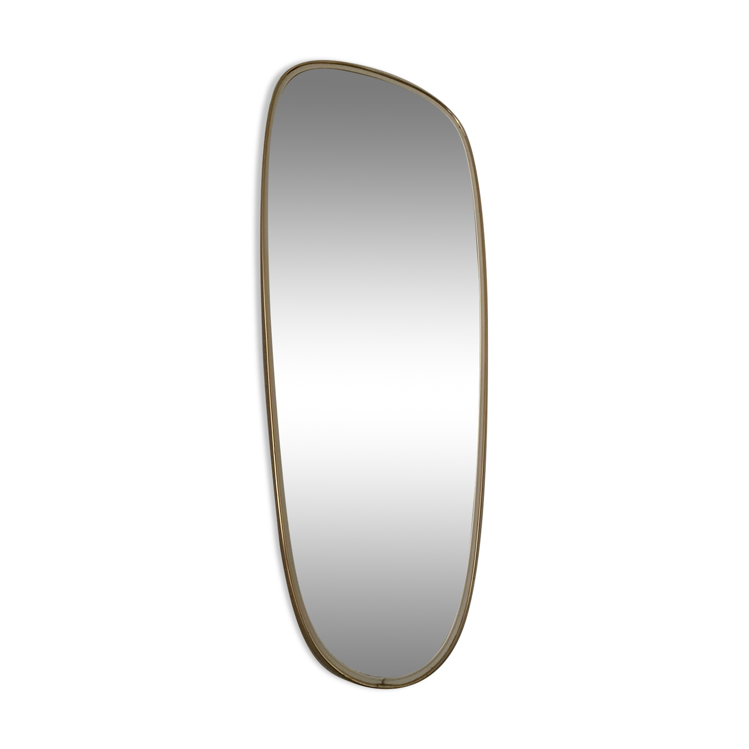 Asymmetrical free-form mirror from the 60s