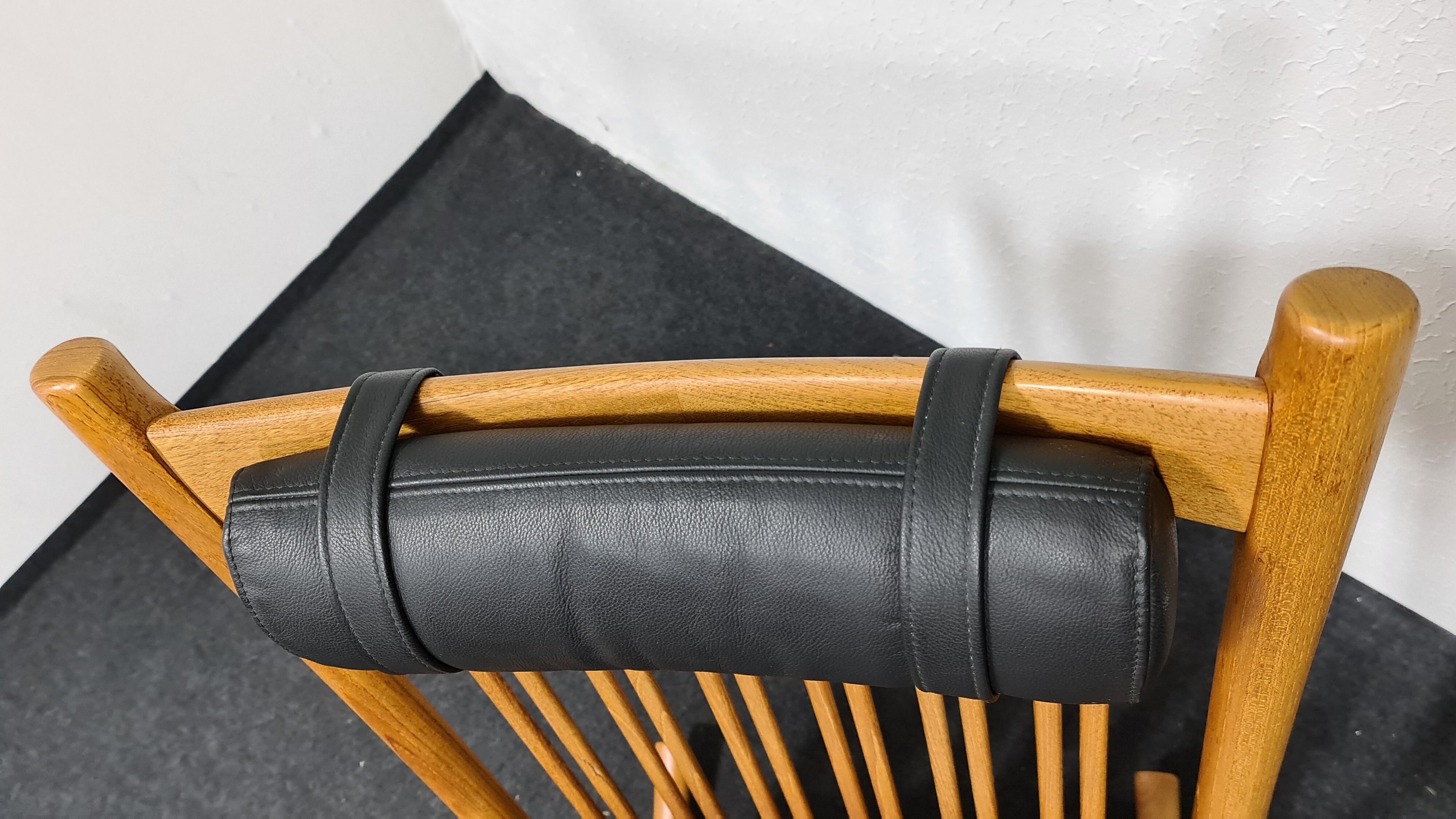 Rocking-chair en teck vintage par Jakob Kjaer