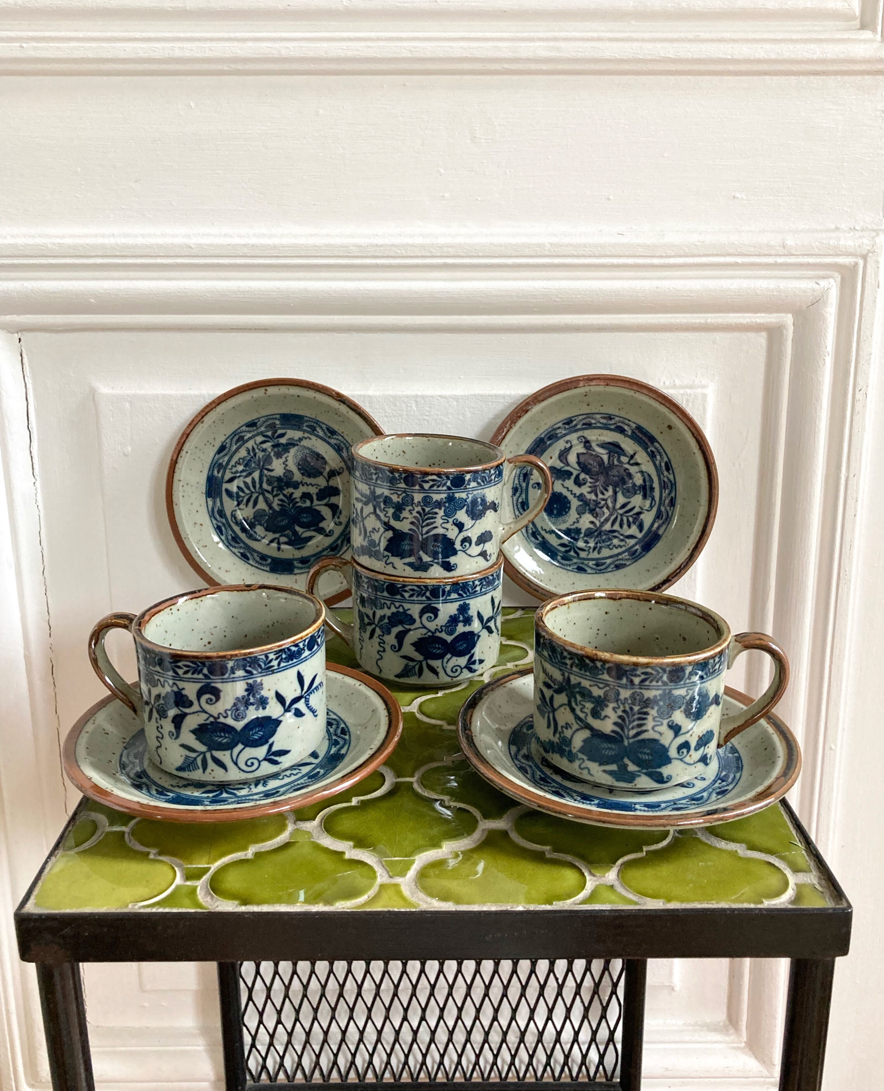 Flowerstone cups and plates