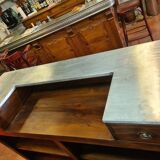 Coffee counter with zinc tray