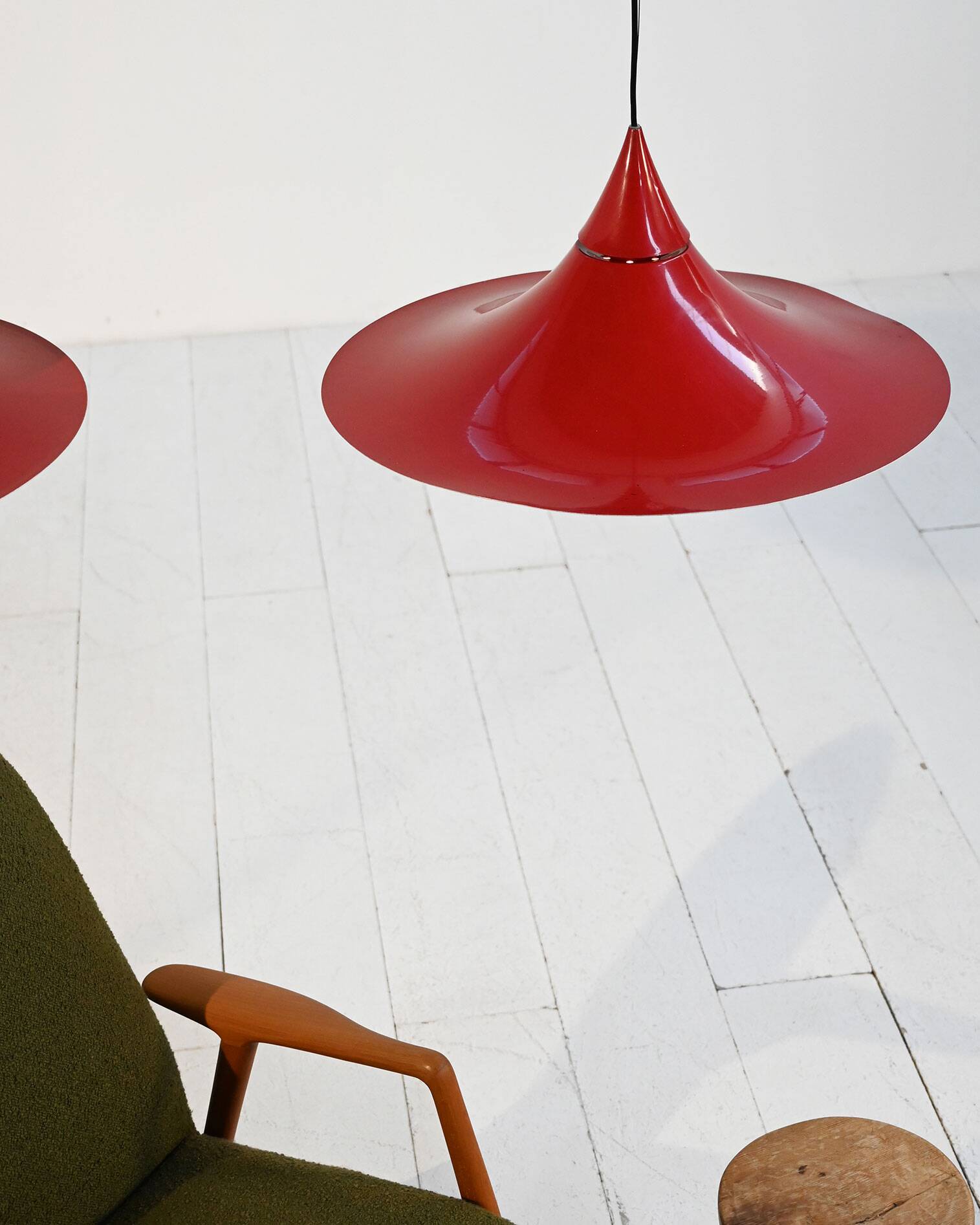 Pair of pendant lamps attributable to the “Semi” model by Claus Bonderup