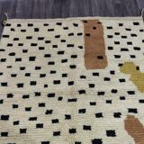 Handmade pure wool Moroccan rug, size 140 x 260 cm.